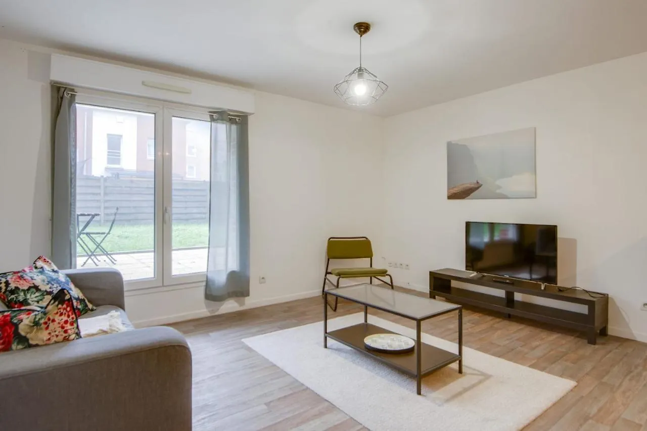 Cozy Apartment With Parking Space And Garden - Welkeys La Madeleine  0*, La Madeleine (Nord) France